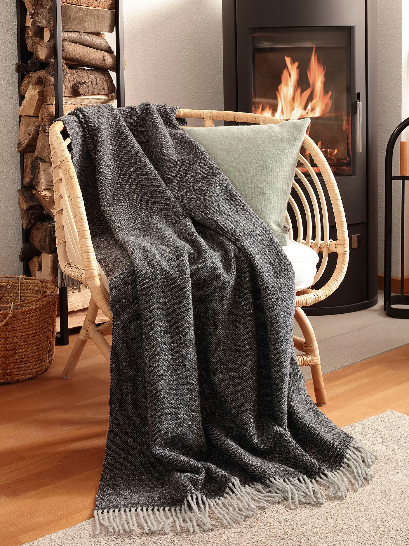 BIEDERLACK | Wohndecke - Plaid SOULFUL CRAFTED 140x190cm Anthrazit | 